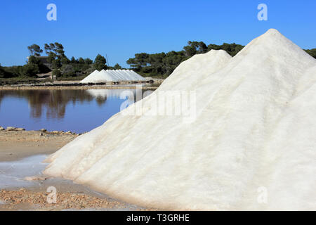 Salz arbeitet bei Salinas de s'Avall, Colonia Sant Jordi, Mallorca Stockfoto