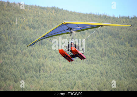 Ultraleichtflugzeuge - Motorizierter Hängegleiter/Ultralight Aviation - angetriebene Hängegleiter/ Stockfoto