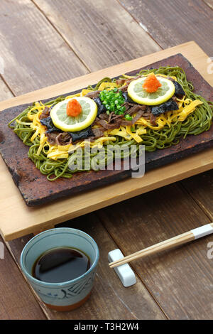 kawara Soba, japanisches Buchweizen-Nudelgericht Stockfoto