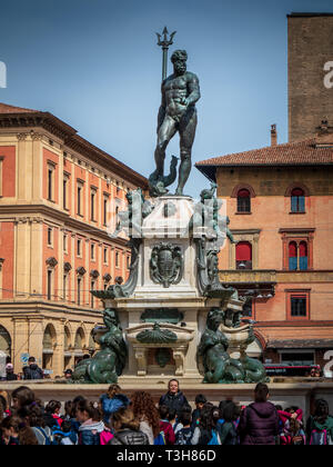 Neptunbrunnen Fontana di Nettuno, eine monumentale civic Brunnen befindet sich an der Piazza del Nettuno neben der Piazza Maggiore. Erstellt 1565 von Giambologna Stockfoto