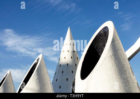 Valencia Spanien Stadt der Künste und Wissenschaften, spanische Linien und Formen, Zeitgenössische abstrakte Moderne Architektur von Calatrava futuristisches Design Stockfoto