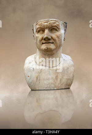 Römischen Skulptur Büste von Kaiser Vespasian 80 AD, inv 6068, Museum für Archäologie, Italien Stockfoto