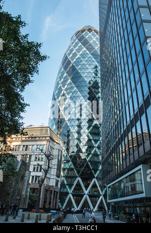 Die gerkin Gebäude im Londoner Finanzviertel Stockfoto