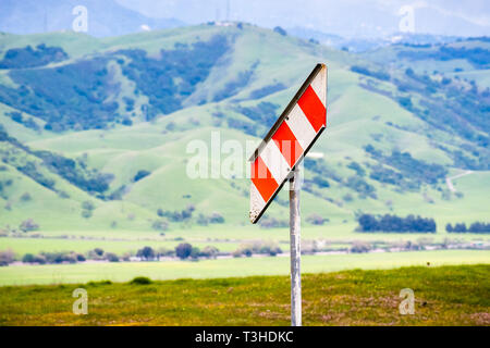 Warnung Gas Pipeline in den Hügeln von South San Francisco Bay Area Marker, San Jose, Kalifornien Stockfoto