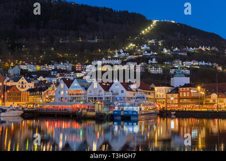 Blick auf die stadt Berg Fløyen vagen Bergen Norwegen Stockfoto