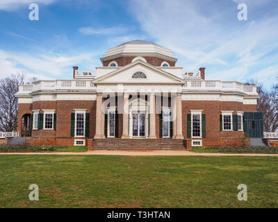 Die westliche Fassade von Monticello - Haus von Thomas Jefferson, dritter Präsident der Vereinigten Staaten von Amerika. Lage - Charlottesville, Virginia Stockfoto