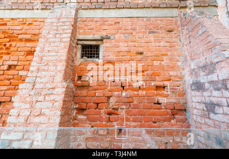 Bullet Löcher in die Wand, Jallianwala Bagh, einem öffentlichen Garten in Amritsar, Punjab, Indien, ein Denkmal zur Erinnerung an die Dreharbeiten 1919 Jallianwala Bagh Massakers Stockfoto