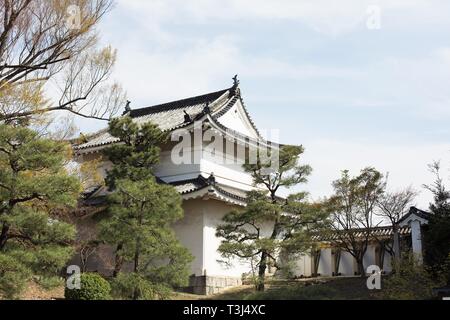 Im Südosten Wachtturm auf Schloss Nijo, Kyoto, Japan. Stockfoto