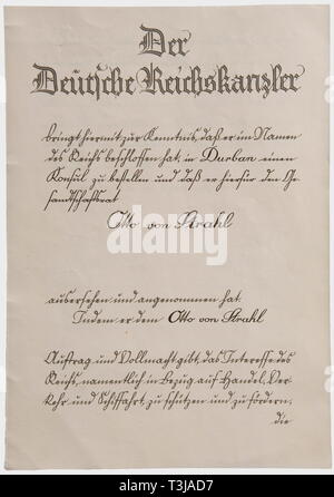 Ein Zertifikat zur Ernennung der Otto-von Strahl, Konsul des Deutschen Reiches in Durban ein vier-Seite Zertifikat mit einem großen Stempel nationalen Adler, unterzeichnet 'Adolf Hitler' und 'Frhr.. Freiherr von Neurath" mit Tinte. 26. November 1935 Berlin. Interessante, frühe Zertifikat. Konstantin Freiherr von Neurath, der deutsche Außenminister von 1932 bis 1938. Durban in der Provinz Natal, Teil der britischen Kapkolonie, ist heute die zweitgrößte Stadt in Südafrika. historischen, geschichtlichen, 1930er Jahre, 20. Jahrhundert, Diplomatie, Organisation, Organisation, Unternehmen, Organisationen, Diplom, No-Exclusive - | Editorial-Use - Nur Stockfoto