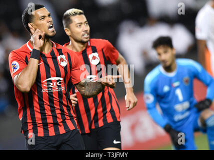 Doha, Katar. 9 Apr, 2019. Gelmin Rivas (L) von Al Rayyan SC feiert während der AFC asiatische Champions League Gruppe B Übereinstimmung zwischen Katar und den Vereinigten Arabischen Emiraten Al Rayyan SC's Al Wahda FSCC an Jassim Bin Hamad Stadion in Doha, Hauptstadt von Katar, 9. April 2019. Al Wahda gewann 2-1. Credit: Nikku/Xinhua/Alamy leben Nachrichten Stockfoto