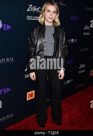 Los Angeles, USA. 09 Apr, 2019. LOS ANGELES, Kalifornien, USA - April 09: Schauspielerin Kiernan Shipka kommt an der Los Angeles Premiere von "Natürlich: Die Unerzählte Geschichte von Alice Guy-Blache' im Harmony Gold Theater am 9. April 2019 in Los Angeles, Kalifornien, Vereinigte Staaten. (Quelle: Bild Presse Agentur/Alamy leben Nachrichten Stockfoto