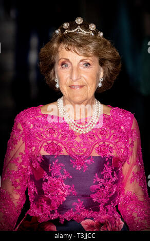 Amsterdam, Niederlande. 9 Apr, 2019. Prinzessin Margriet der Niederlande nehmen an der jährlichen Gala Diner für die Corps Diplomatique am königlichen Palast in Amsterdam, Niederlande, 9. April 2019. Quelle: Patrick Van Katwijk |/dpa/Alamy leben Nachrichten Stockfoto