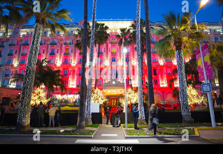 Cannes, Frankreich. 08 Apr, 2019. Cannes, Frankreich - 07 April 2019: Canneseries/MIPTV, der internationale Markt für Content Development und Vertrieb, Hotel Carlton Intercontinental, Reed MIDEM, MIPCOM, | Verwendung der weltweiten Kredit: dpa/Alamy leben Nachrichten Stockfoto