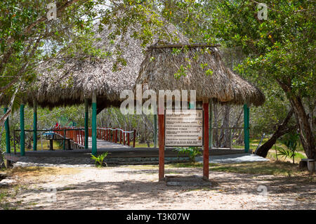 Haupteingang am alten See Chichancanab, auch als Chichankanab, in Quintana Roo, Mexiko bekannt. Stockfoto