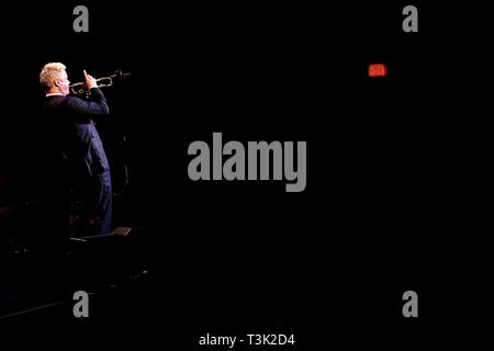 Poughkeepsie, USA. 25 Jun, 2015. Chris Botti auf führt auf dem Bardavon Opera House 1869 Am 25. Juni 2015 in Poughkeepsie, NY Credit: Steve Mack/S.D. Mack Bilder/Alamy Stockfoto