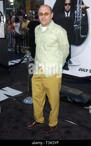 LOS ANGELES, Ca. 26. Juni 2002: Schauspieler WILLIE GARSON am Los Angeles Premiere von "Men In Black II. © Paul Smith/Featureflash Stockfoto