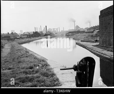 Gipfel Lock, Trent und Mersey Canal, Etrurien, Hanley, Stoke-on-Trent, 1965-1968. Schöpfer: Eileen Deste. Stockfoto