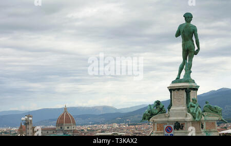 Bronze Kopie des David von Michelangelo, Florenz Stockfoto