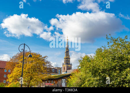 Kirche unseres Erlösers, Barock, aus dem 17. Jahrhundert Platz der Anbetung mit ein Glockenspiel und Schritte, um die Außenseite des Spire, Kopenhagen, Dänemark Stockfoto