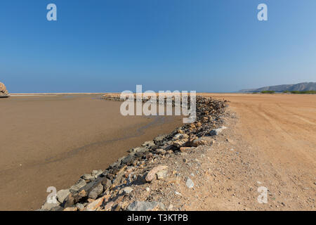 Yiti Strand bei Ebbe in der Nähe von Maskat, Sultanat Oman Stockfoto