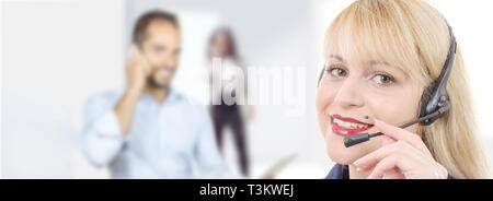 Ein Banner von lächelnd freundlichen Support Phone Operator in Headset. Stockfoto