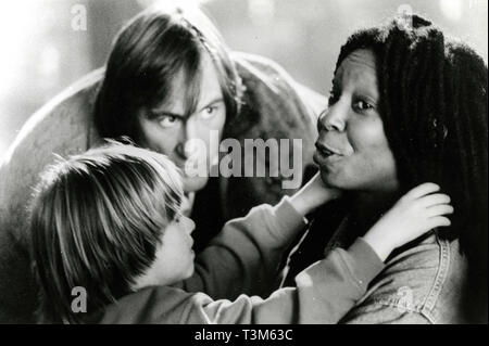 Gerard Depardieu, Whoopi Goldberg, und Haley Joel Osment im Film Bogus, 1998 Stockfoto