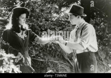 Aitana Sanchez-Gijon und Keanu Reeves in dem Film ein in der Cloud, 1995 Spaziergang Stockfoto