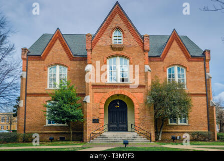 Tuomey Halle beherbergt die Hochschule der Künste und Wissenschaften und die Blount studentische Initiative an der Universität von Alabama in Tuscaloosa, Alabama. Stockfoto