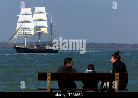 Jubiläum, Segeln, Vertrauen, groß, Schiff, Gaffer, alt, Segeln, Ausbildung, hartnäckig, Fort, Victoria, den Solent, Cowes, Isle of Wight, England, Vereinigtes Königreich, Stockfoto