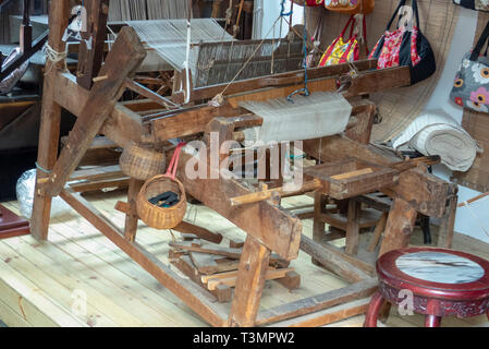 Typisch Chinesischen batik Tie Dye Verarbeitung, Zhoucheng, Yunnan, China Stockfoto