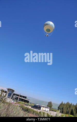 Touristische Attraktion Beobachtung Ballon. Am Agamon vogelschutzgebiet fotografiert, Hula Valley, Israel Stockfoto