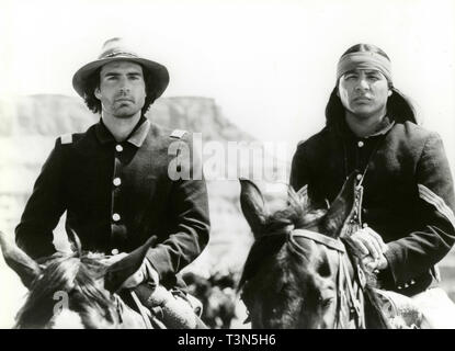 Jason Patrick und Steve Reevis im Film Geronimo, eine amerikanische Legende, 1993 Stockfoto