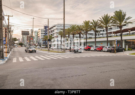 Joao Pessoa - PB, Brasilien - 21. Februar 2019: Hauptstraße der Stadt, der Avenida Presidente Epitacio Pessoa. Cabo Branco. Stockfoto