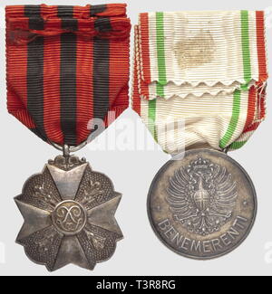 Médaille de la'Croce Rossa Italiana, "Benemerenti'en Argent, avec sa seltene Barrette 'Campagna Italo-Austriaca 1915-16', Additional-Rights - Clearance-Info - Not-Available Stockfoto