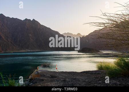 Sonnenuntergang bei Hatta Stausee in Dubai Emirat der Vereinigten Arabischen Emirate Stockfoto