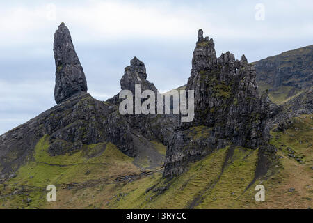 Der alte Mann von Storr auf der Trotternish ridge, Isle of Skye, Hochland, Schottland, Großbritannien Stockfoto