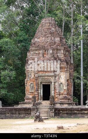 Pancharam Turm von Preah Ko Tempel Angkor Archäologischer Park, Siem Reap, Kambodscha Stockfoto