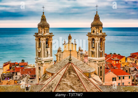 Laigueglia ist ein kleines Dorf am Meer, an der Küste des Ligurischen Riviera in der Provinz von Savona entfernt, es gilt als eines der schönsten Dörfer in Ligurien. Stockfoto