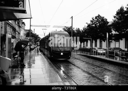 Bordeaux, Straßenbahn, Chartrons Stockfoto