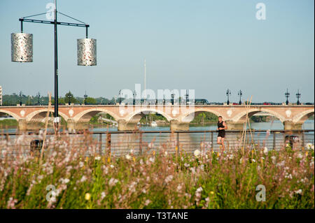 Bordeaux, Pont de Pierre, La Garonne - Bordeaux, Fluss Garonne Stockfoto