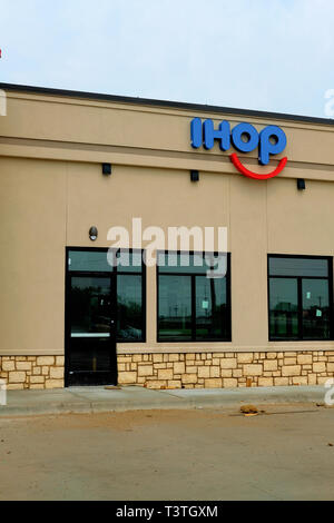 Neue IHOP Restaurant Lage 2019, im Bau; IHOP Logo auf ein Restaurant außen, College Station, Texas, USA. Stockfoto