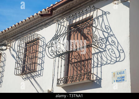 Schmiedeeisernen Balkon. Villanueva de los Infantes, Ciudad Real Provinz, Castilla La Mancha, Spanien. Stockfoto