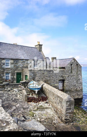 Stone Cottage im Hafen (Jimmy Perez Haus in TV Shetland-Serie), Lerwick, Shetland, Nördliche Inseln, Schottland, Vereinigtes Königreich Stockfoto