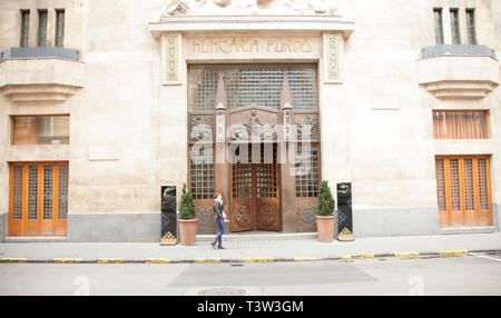 BUDAPEST, Ungarn - 20. SEPTEMBER 2017: Hungaria Furdo ist eines der vielen Thermalbäder in Budapest, Ungarn. Stockfoto