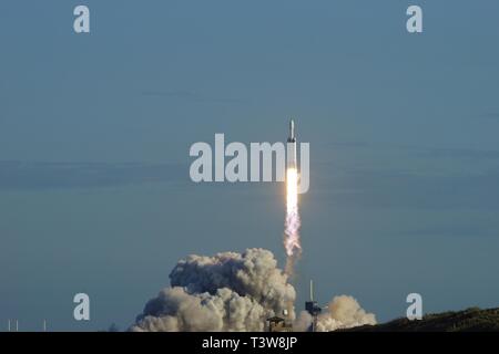 Kap Canaveral, Florida/USA - 11. April 2019: Arabsat-6A Launch Falcon Schwer, Apr 11, 2019 Stockfoto