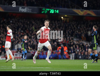 Emirates Stadium, London, UK. 11 Apr, 2019. UEFA Europa League Fußball, Viertelfinale, 1 Bein, Arsenal gegen Napoli; Aaron Ramsey von Arsenal feiert nach seinem Seiten 1. Ziel zählen in der 14. Minute es 1-0 Credit: Aktion plus Sport/Alamy Live NewsEditorial verwenden Sie nur, eine Lizenz für die gewerbliche Nutzung erforderlich zu machen. Keine Verwendung in Wetten, Kredit: Aktion plus Sport/Alamy Live NewsEditorial nur verwenden, eine Lizenz für die gewerbliche Nutzung erforderlich. Keine Verwendung in Wetten, Kredit: Aktion plus Sport/Alamy leben Nachrichten Stockfoto