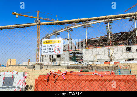 Doha, Katar. 12. April 2019. Einen allgemeinen Überblick über Al Thumama 40.000 - Sitz Fußballstadion im Bau wird Gastgeber der FIFA Fußball-Weltmeisterschaft 2022 in Katar von Ibrahim Jaidah Credit ausgelegt: Amer ghazzal/Alamy leben Nachrichten Stockfoto