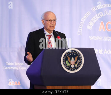 Yorba Linda, Kalifornien, USA. 10. April 2019. David Simon, Senior Advisor des südlichen Kalifornien Komitee für die Olympischen Spiele (SCCOG). Stockfoto