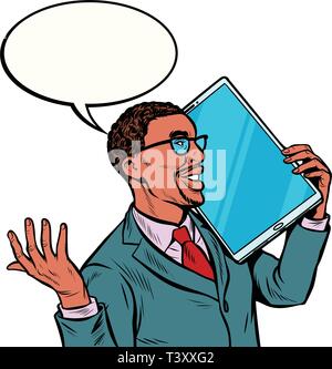 Afrikanische Unternehmer sprechen über das Telefon mit einem sehr großen Bildschirm, Tablet. Humor gadgets Technik. auf weißem Hintergrund Pop Art retro Vektor isolieren Ich Stock Vektor