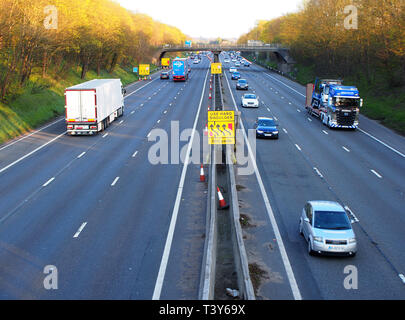 Bauarbeiten an der Autobahn M1 in der Nähe der Ausfahrt 15, Northamptonshire Stockfoto